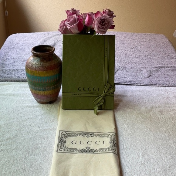 🍃GUCCI TOTE & BOX 🍃 - Picture 14 of 16